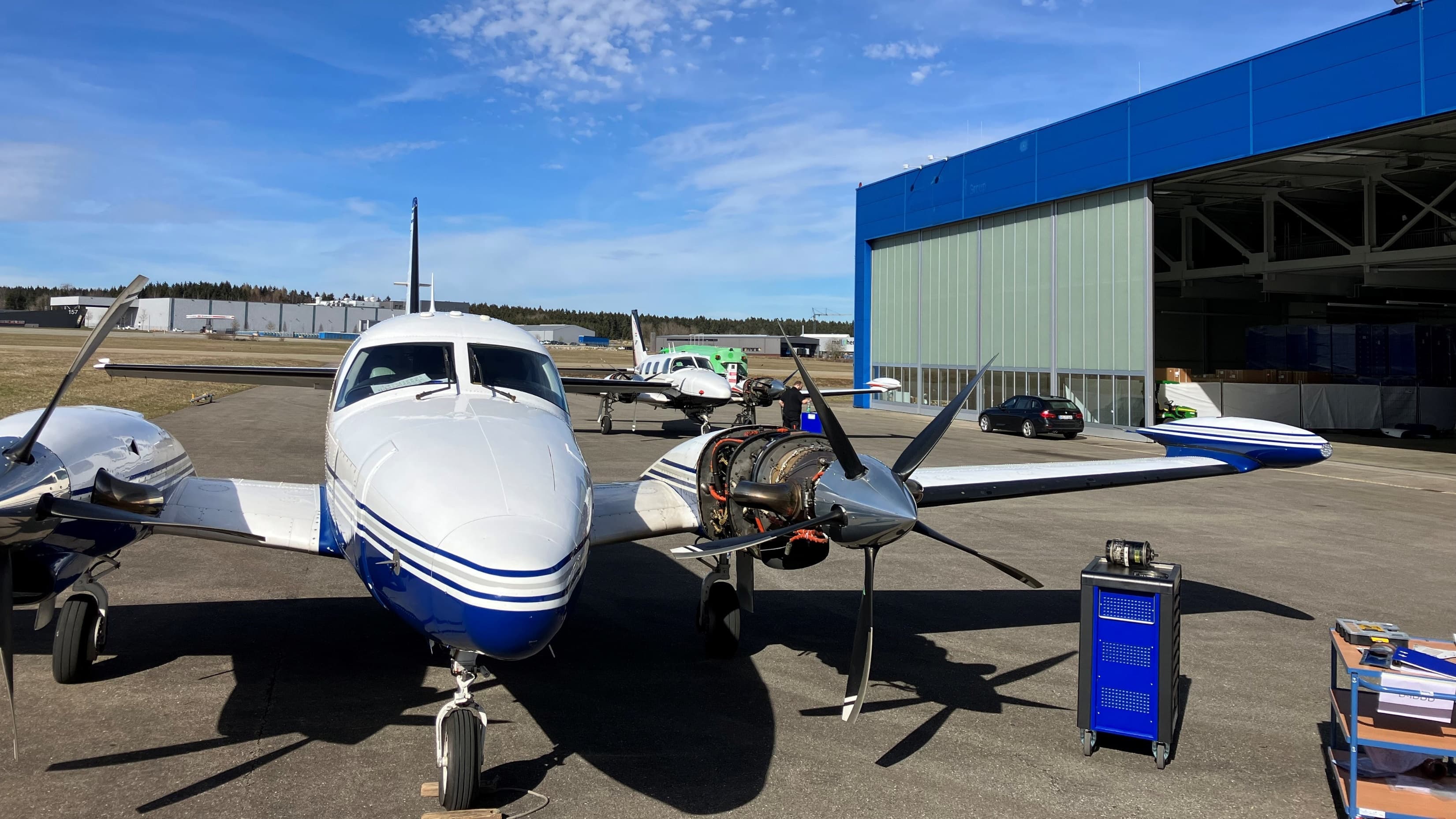 Unmanned aircraft autonomous platform — KUM Services GmbH Konstanz Germany